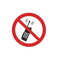 P 18 Запрещается пользоваться мобильными телефонами или переносной рацией